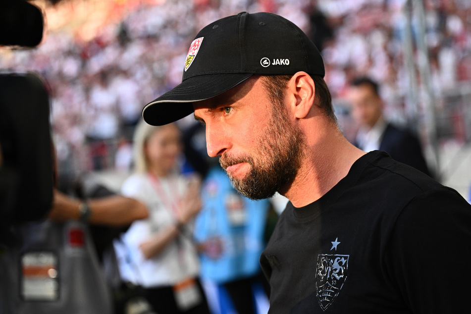 VfB-Trainer Sebastian Hoeneß (41) hält den HSV für "verwundbar".