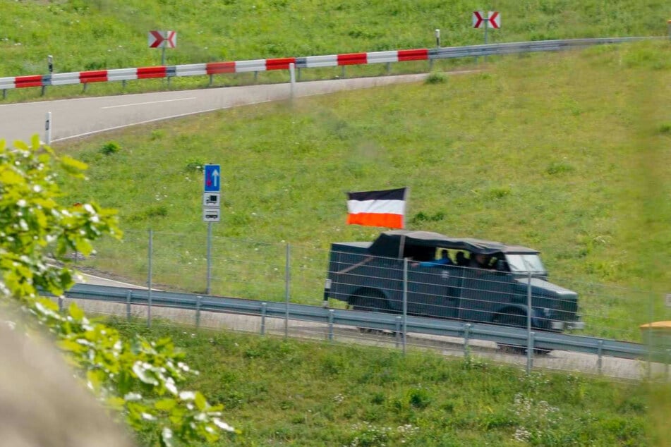 Der Kübelwagen fuhr am gestrigen Feiertag durch die Sächsische Schweiz.
