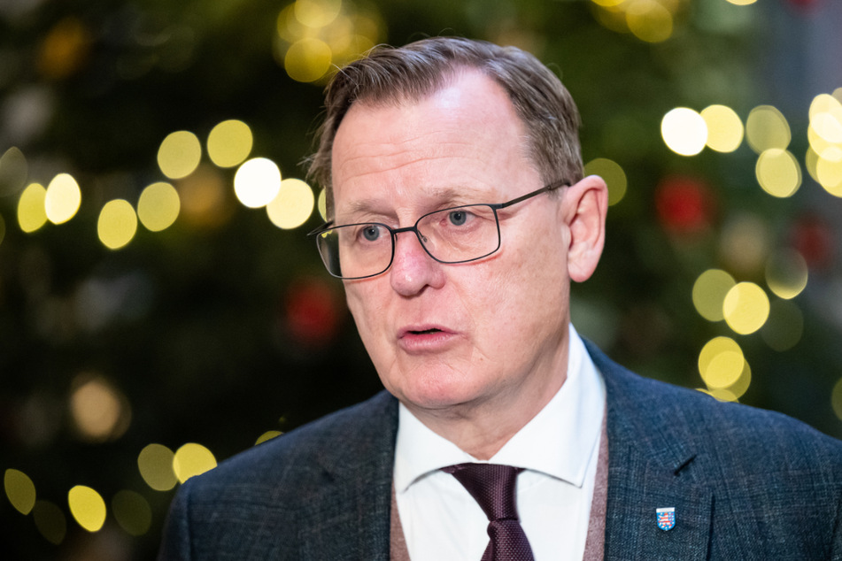 In seiner Neujahrsansprache hat Thüringens Ministerpräsident Bodo Ramelow (65, Linke) zu mehr Sachlichkeit in der Impfdiskussion aufgerufen.