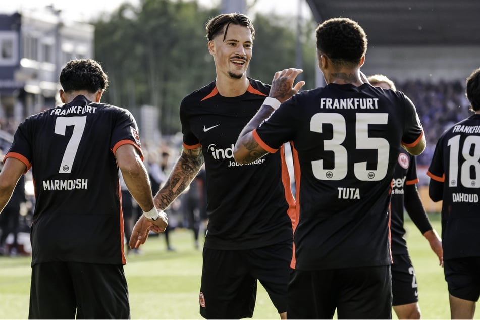 Nach einem türkischen Medienbericht soll sich Eintracht Frankfurt bereits mit Fenerbahçe Istanbul über einen Wechsel von Tuta (25, r.) einig sein.