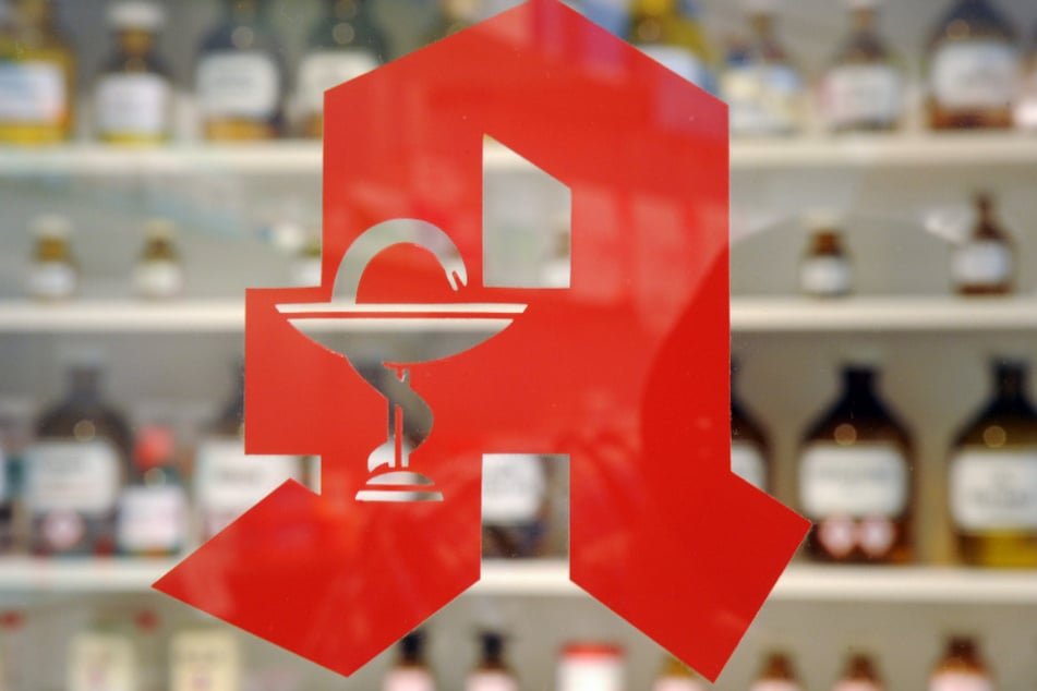 Auch die Apotheken haben einen Bereitschaftsdienst.