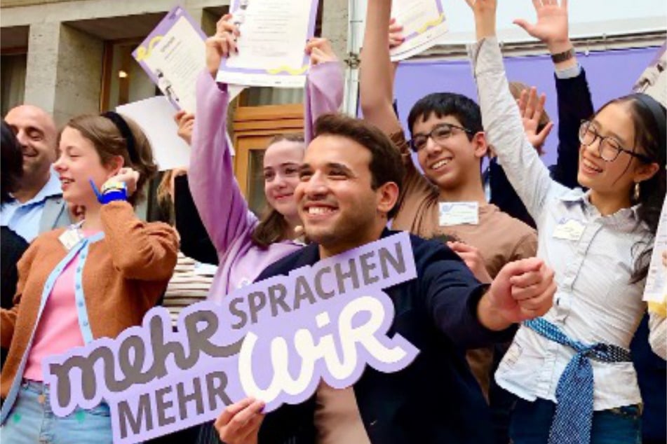 Sherif Rizkallah (29, vorn) moderierte.