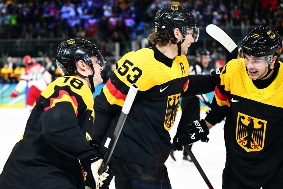 Olympia 2026 im Ticker: DEB-Team baut Führung aus und hat Auftaktsieg im Blick