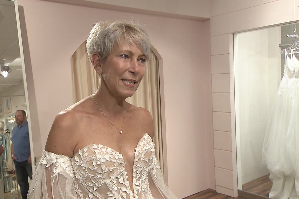 Grit (53) entscheidet sich überraschend für die zweite Robe.