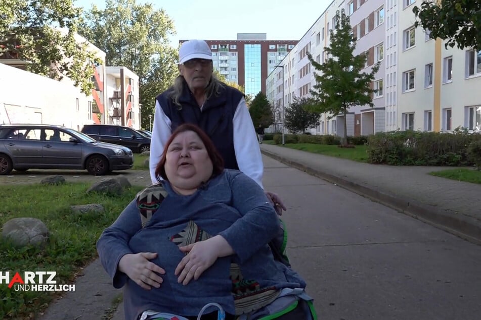 Die 53-Jährige ist froh, ihren Verlobten Norbert nicht täglich zu sehen.