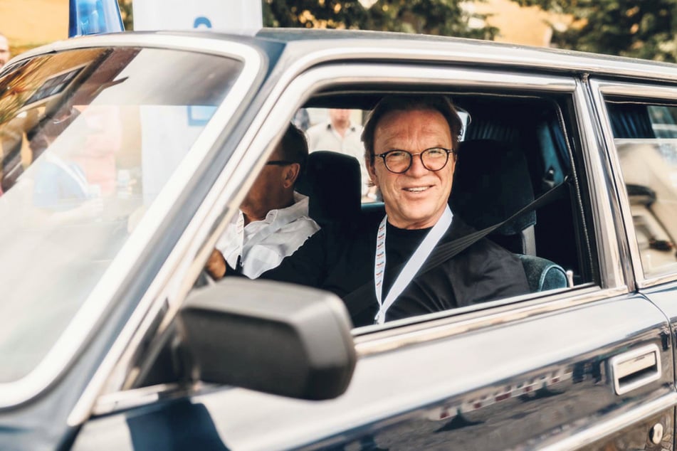 Entertainer Wolfgang Lippert (72) fährt mit einem 84er Citroën bei der Elbflorenz-Rallye mit.