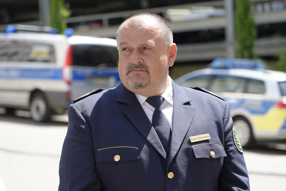 Leipzigs Polizeipräsident René Demmler (51) führte die "Tag X"-Einsätze. Am Donnerstag musste er zum Rapport in den Innenausschuss des Landtages.