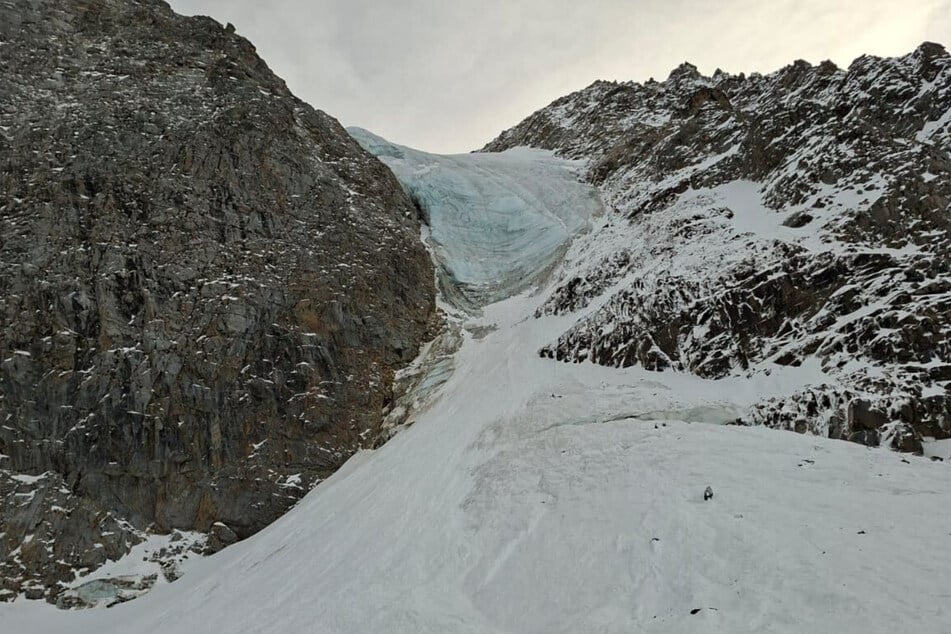 Italien, Sulden: Blick auf einen Teil der Vertainspitze nach einem Lawinenabgang.