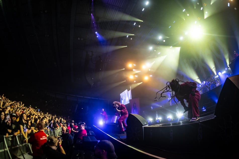 Die Masken-Metaller von Slipknot waren am Montagabend zu Gast in Leipzigs Quarterback Immobilien Arena.