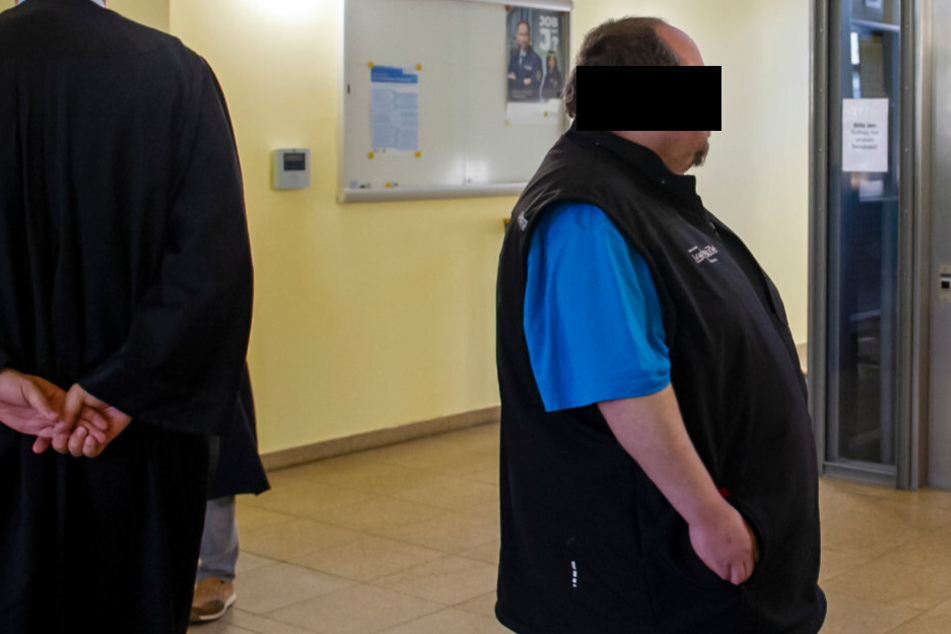 Maik F. (42) hatte sich in seine Pflegerin (29) verliebt und wollte ihr näherkommen.
