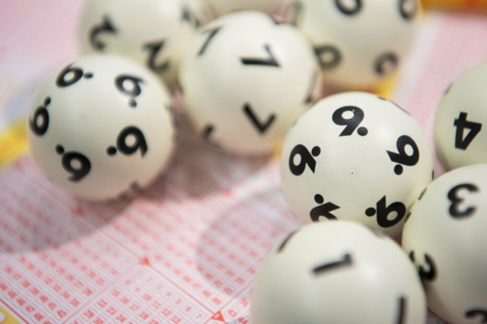 Auf der Suche nach dem Glück haben Lotto-Spieler in der Corona-Krise ihr Verhalten den Umständen angepasst. (Symbolbild)