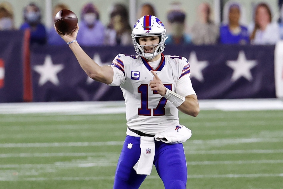Josh Allen threw two touchdowns in the Bills' preseason win over the Packers on Saturday.
