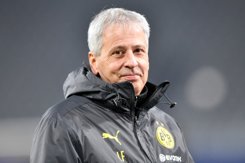 Lucien Favre (64) ist nach seiner Entlassung bei den Schwarz-Gelben noch auf Vereinssuche.
