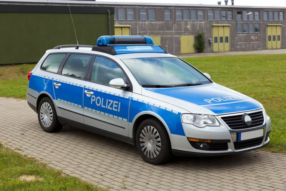 Die Polizei sucht im Fall des Unfalls mit Fahrerflucht in Bischofswerda Zeugen. (Symbolbild)
