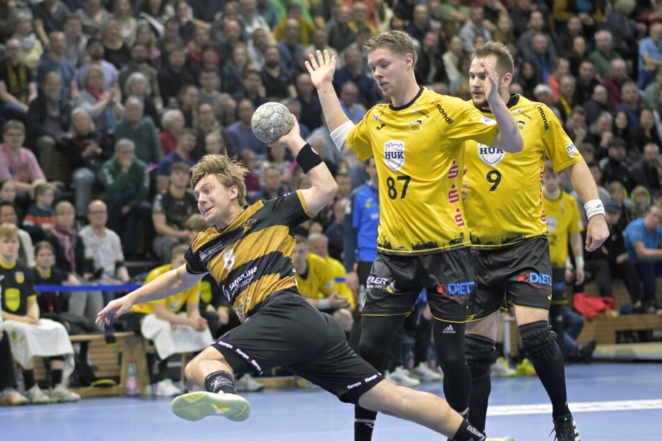 Alles andere als Standard: Viktor Petersen Norberg (l.) liebt auf dem Parkett die "Anarchie".