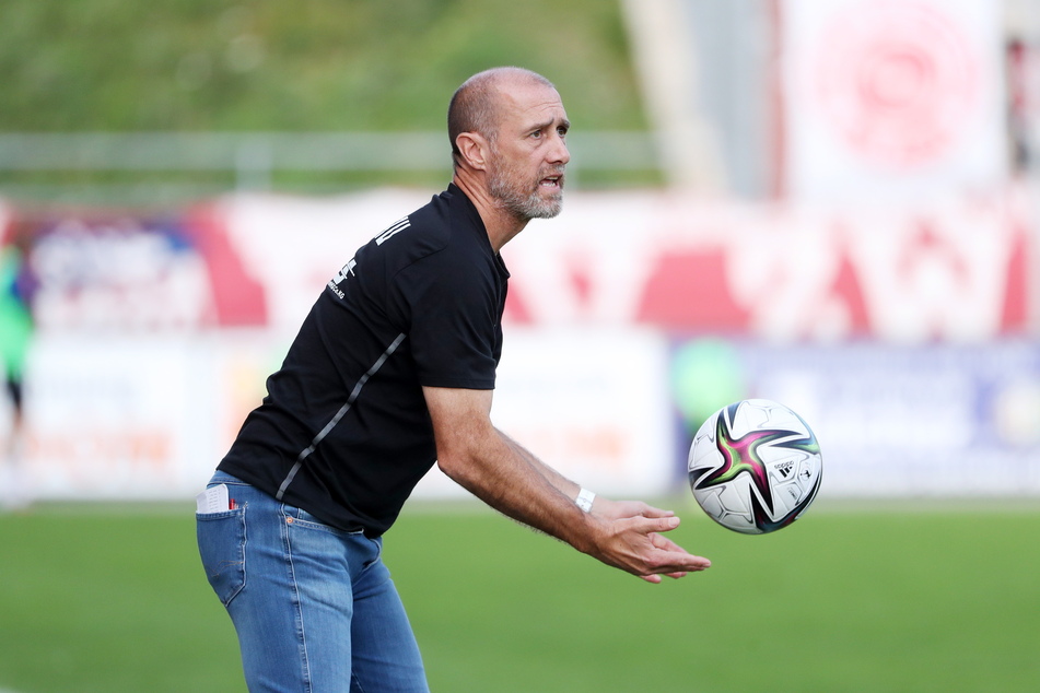 FSV-Coach Joe Enochs (50) hat seine Jungs in die Spur gebracht. In den letzten vier Spielen gab es acht Punkte.
