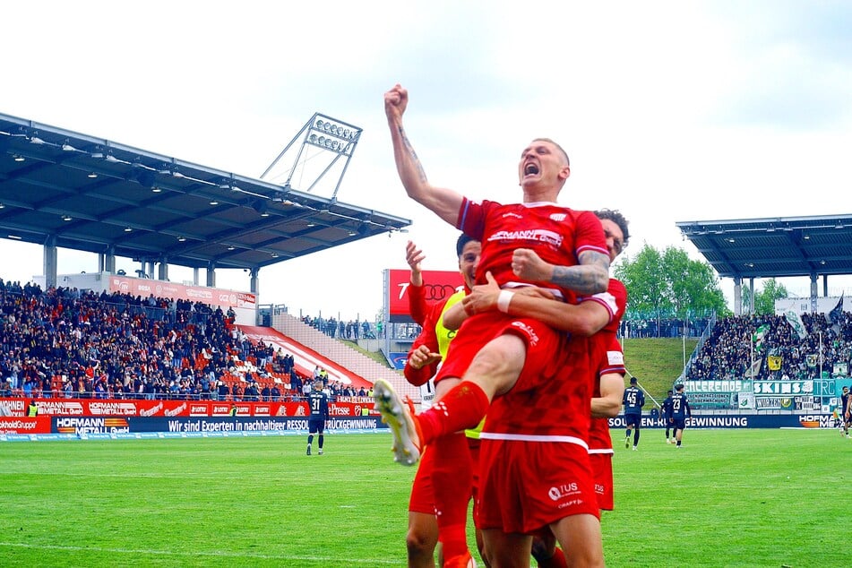 Der Mann des Spiels! Marc-Philipp Zimmermann schoss den FSV Zwickau zum Sieg.