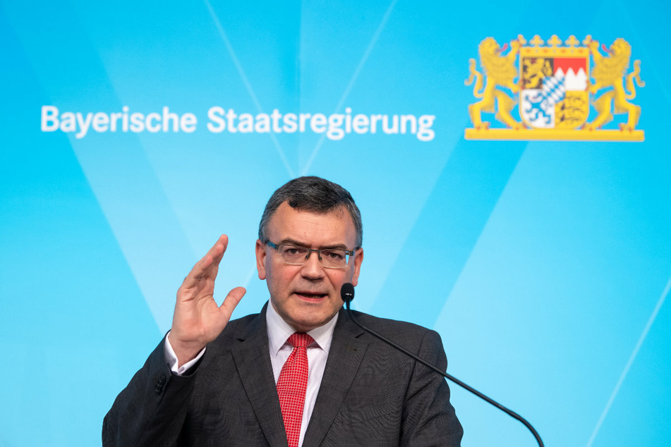 Staatskanzleichef Florian Herrmann (CSU) gab am Dienstag bekannt, dass 91 Prozent der Neuinfektionen in Bayern auf die Omikron-Variante zurückzuführen sind.