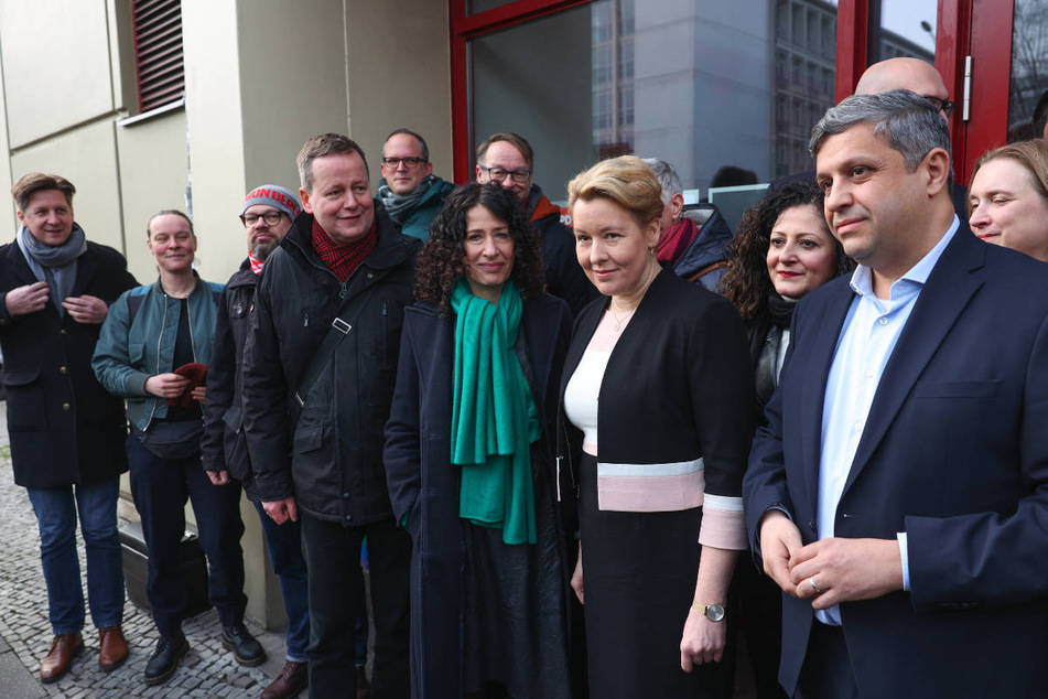 Vertreter von SPD, Grünen und Linken sind am Donnerstag erneut zu Gesprächen im Kurt-Schumacher-Haus zusammengekommen.