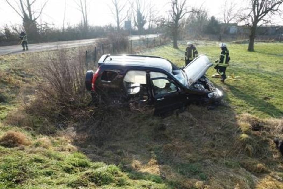 Beide Fahrer mussten nach dem Unfall ins Krankenhaus.