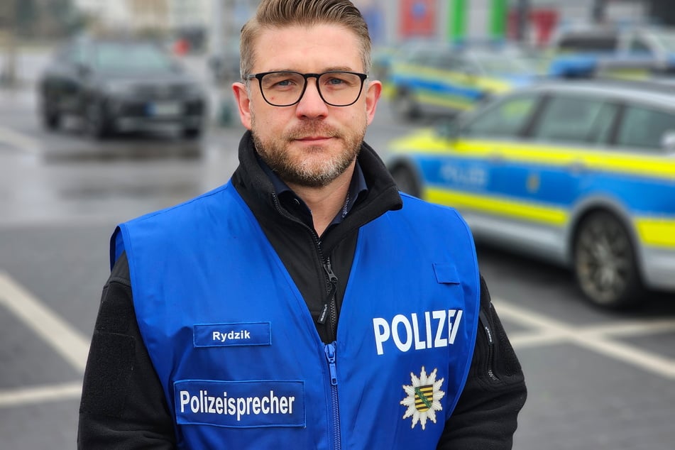 Die Anzahl an Gewalttaten diesen Monat ist laut Polizeisprecher Andrzej Rydzik (41) im Vergleich zu September 2025 gestiegen.
