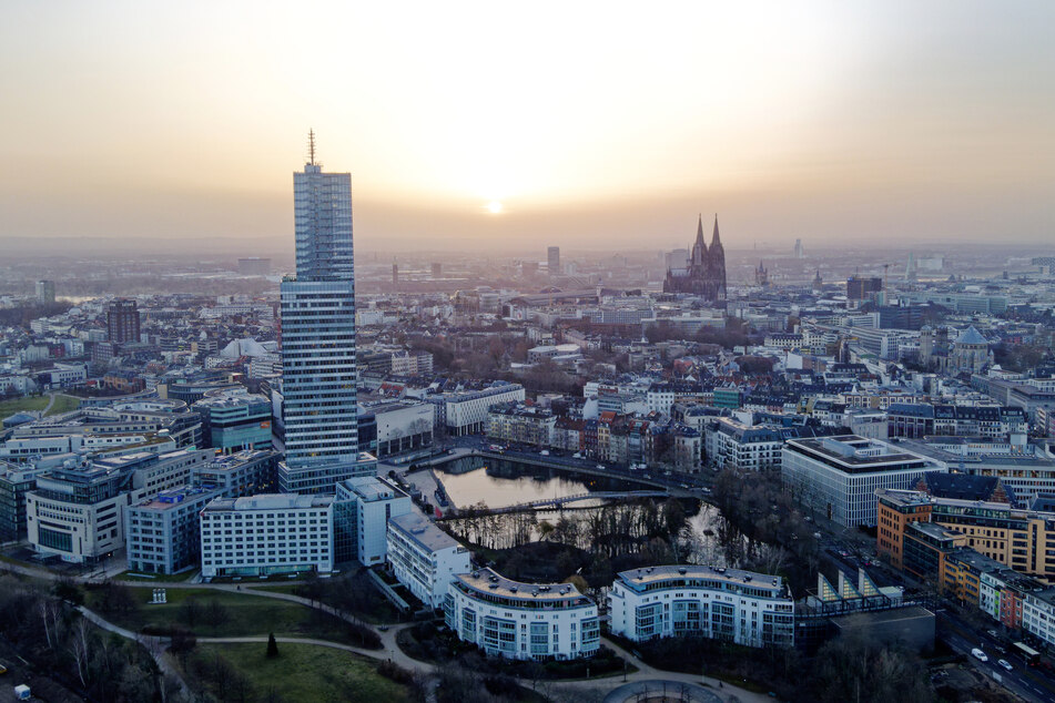 Das Wetter in Köln und NRW bleibt noch sonnig, aber Wolken nahen