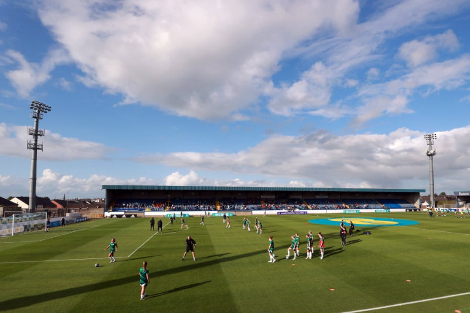 Hier im Mourneview Park in Glenavon steigt am 5. Juli das "Europapokal-Rückspiel". Das "Hinspiel" vor einem Jahr gewann Aue daheim mit 5:0.