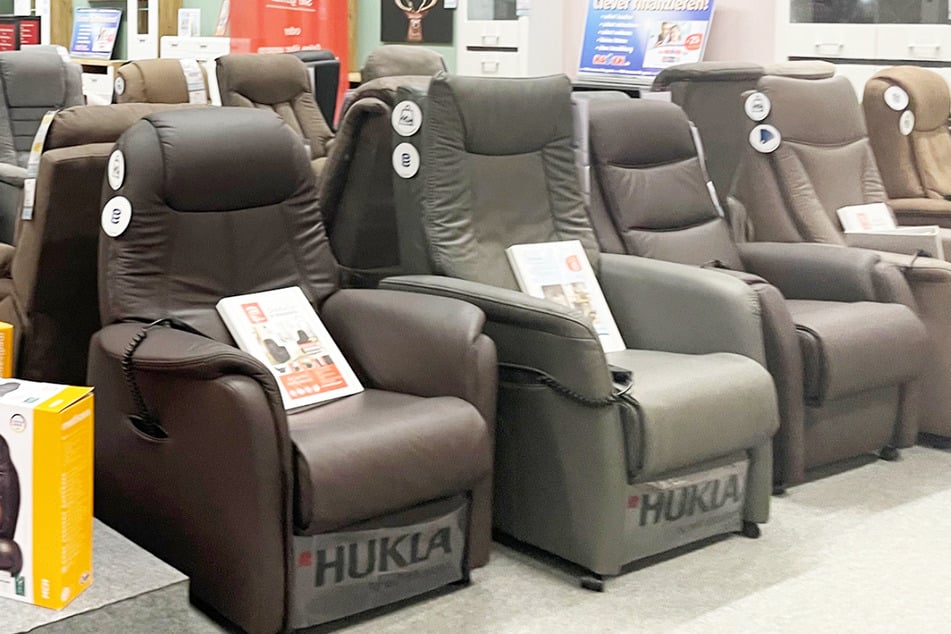 ROLLER schließt für immer und haut viele Möbel zu Hammerpreisen raus