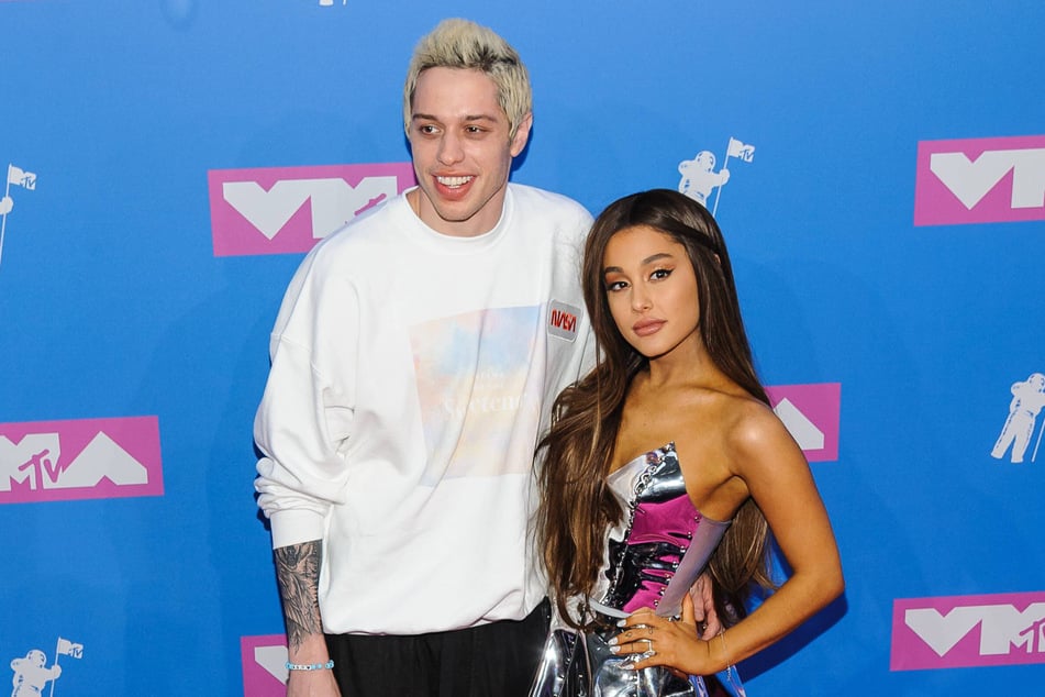 Ariana Grande (r.) and Pete Davidson were together for several months in 2018, during which they even got engaged.