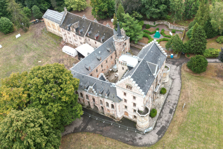 Nach Enteignung: Sanierung von Schloss Reinhardsbrunn geht weiter