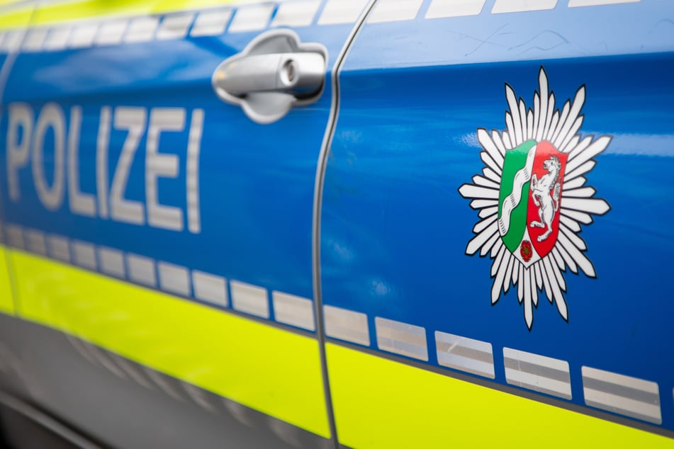 Polizeibeamte waren vor Ort und sicherten Spuren des Unfalls. (Symbolbild)