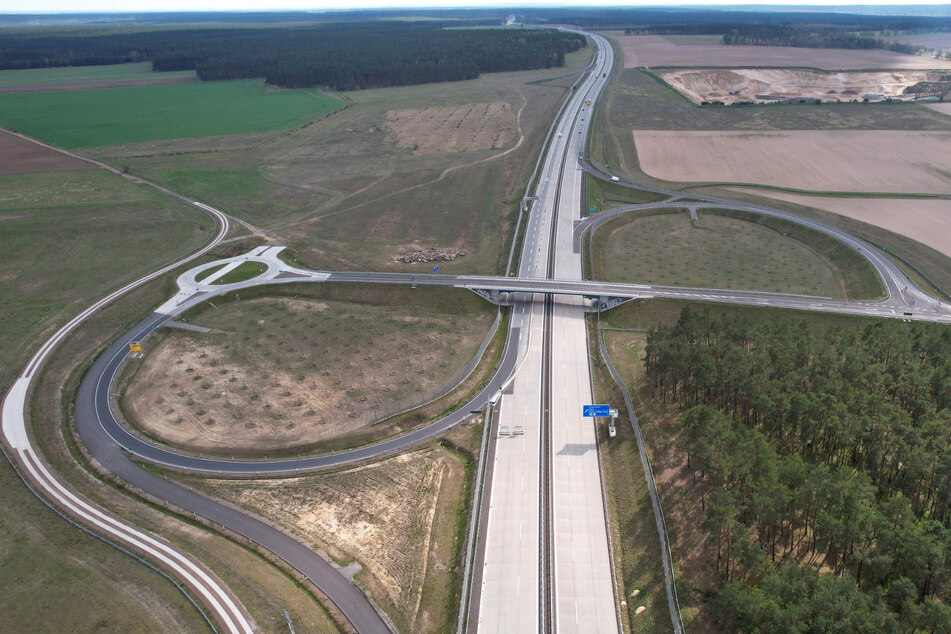 Die Nordverlängerung der A14 soll nicht von den gestiegenen Kosten beeinträchtigt werden. (Archivbild)