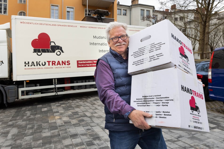 Der Astrophysiker Prof. Günther Hasinger (68) packte bei seinem Umzug selbst mit an. Drei Tage war der Möbellaster von Madrid nach Görlitz unterwegs.