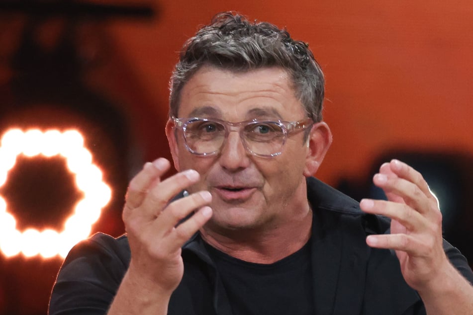 Schauspieler Hans Sigl (57) wirbt für Klarheit in der Politik.