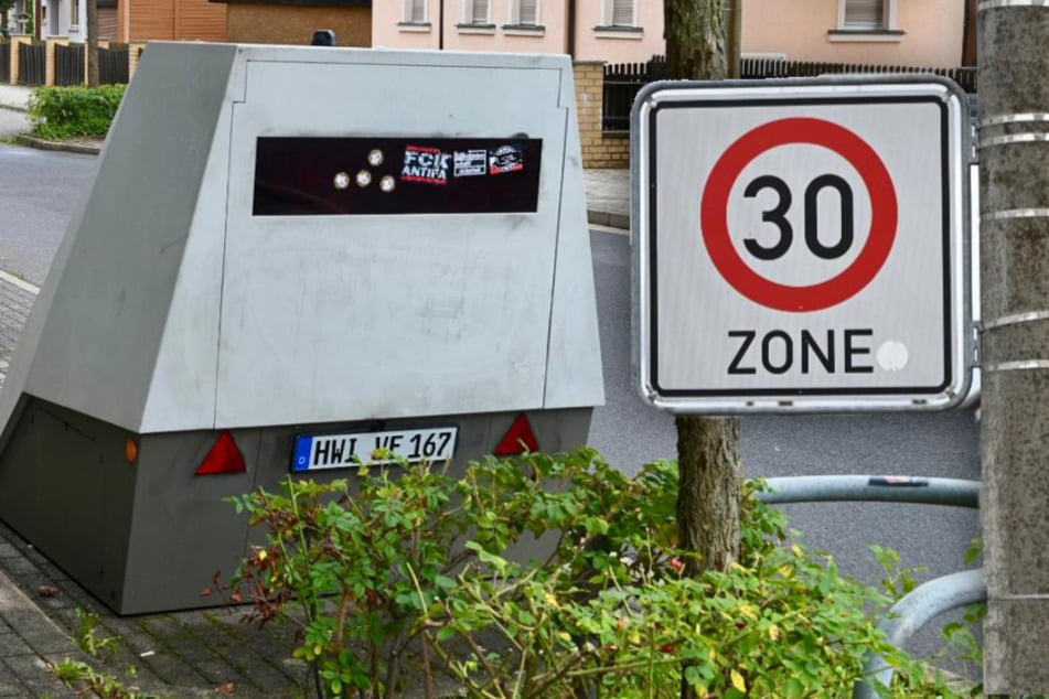 Hier macht der Superblitzer trotz Stickern teure Fotos von Euch