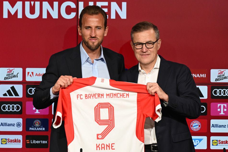 Harry Kane (30, l.) ist von der Insel in die bayerische Landeshauptstadt zum FC Bayern München gewechselt.
