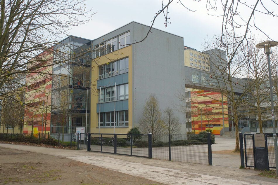 Leipzig: Harte Vorwürfe an sächsischer Schule: Meldete eine Schulleiterin politisch aktive Schüler?