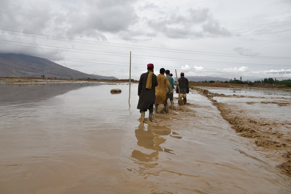 Die heftigen Regenfälle sorgten im ganzen Land für Sturzfluten, die viele Menschen das Leben kosteten.