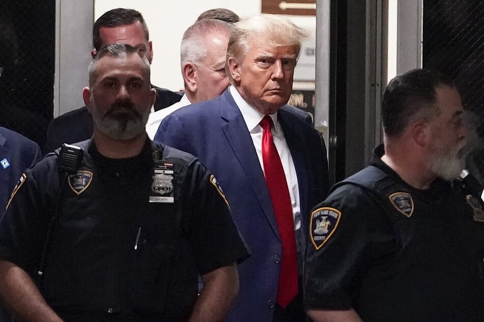 Donald Trump (76) traf am Dienstag im Gericht in New York zur Verlesung der Anklage gegen ihn ein.