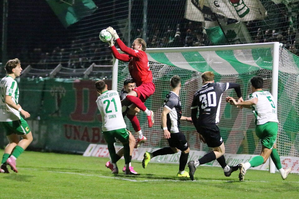 BFC-Tormann Karl Albers hatte nach Wiederbeginn deutlich mehr zu tun. Viel weniger als im ersten Durchgang ging allerdings auch nicht.