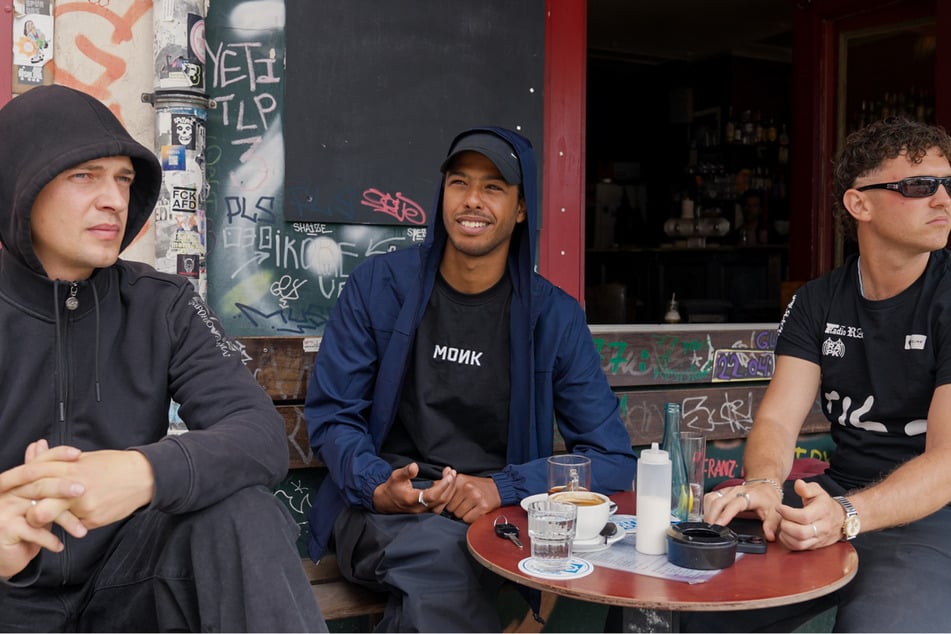 Victor, Tariq und Gustav wuchsen zusammen in Kreuzberg auf.