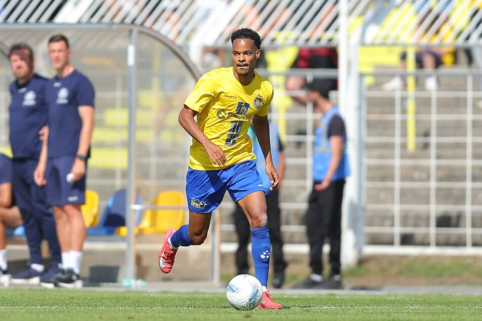 Spieler wie Ayodele Adetula (27) haben sich recht schnell in die Mannschaftsstruktur eingefügt. Das Wichtigste: der Zusammenhalt.