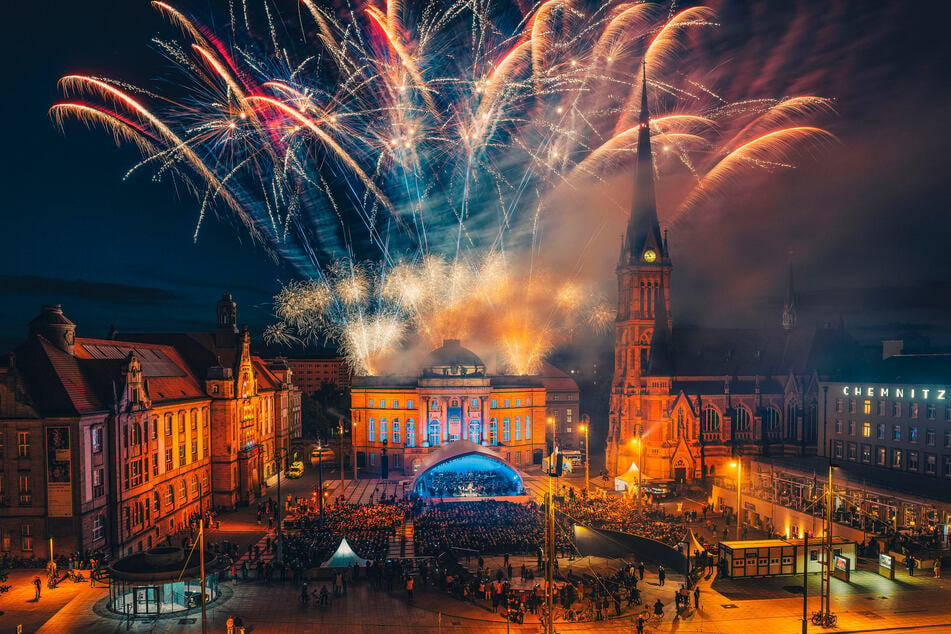 Entdeckt Chemnitz schillernde Seiten, lasst Euch von dem breiten Kulturprogramm berauschen und von der Landschaft bezaubern.