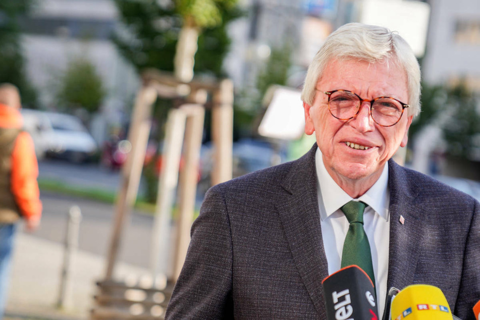 Wie geht es mit der Corona-Verordnung in Hessen weiter. Heute um 15 Uhr wird Ministerpräsident die Beschlüsse des Corona-Parlaments präsentieren.