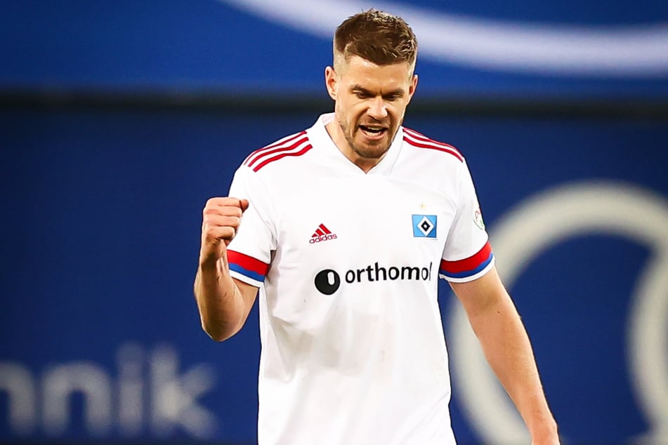 HSV-Knipser Simon Terodde traf zum 1:1-Ausgleich gegen Holstein Kiel - das 20. Saisontor der Tormaschine.