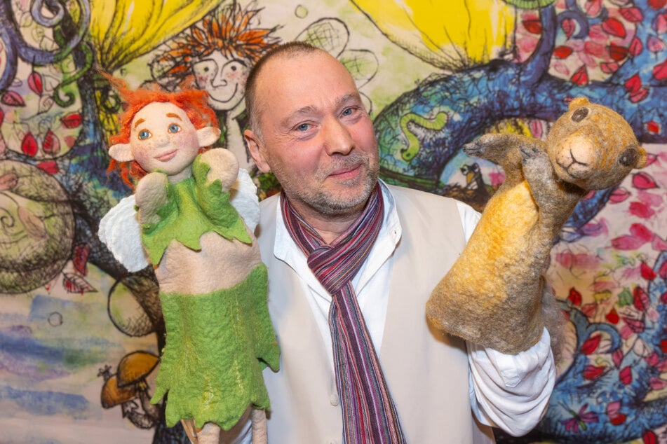 Einer der Begünstigten ist das Vorleseprojekt "Helfe-Elfe Magda", das schwer kranken Kindern beispielsweise mit Märchen und Handpuppen eine Auszeit bieten soll. Im Bild der Vorsitzende Michael Oertel.