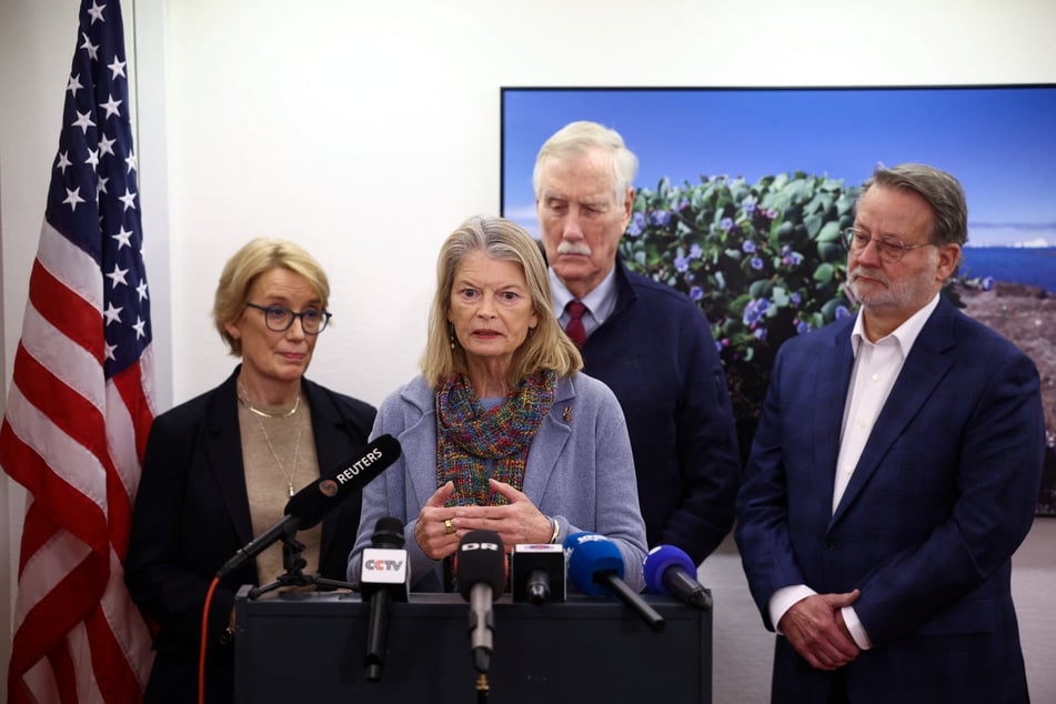 From l. ro r.: US Senators Maggie Hassan, Lisa Murkowski, Gary Peters, and Angus King visited Greenland on Monday.