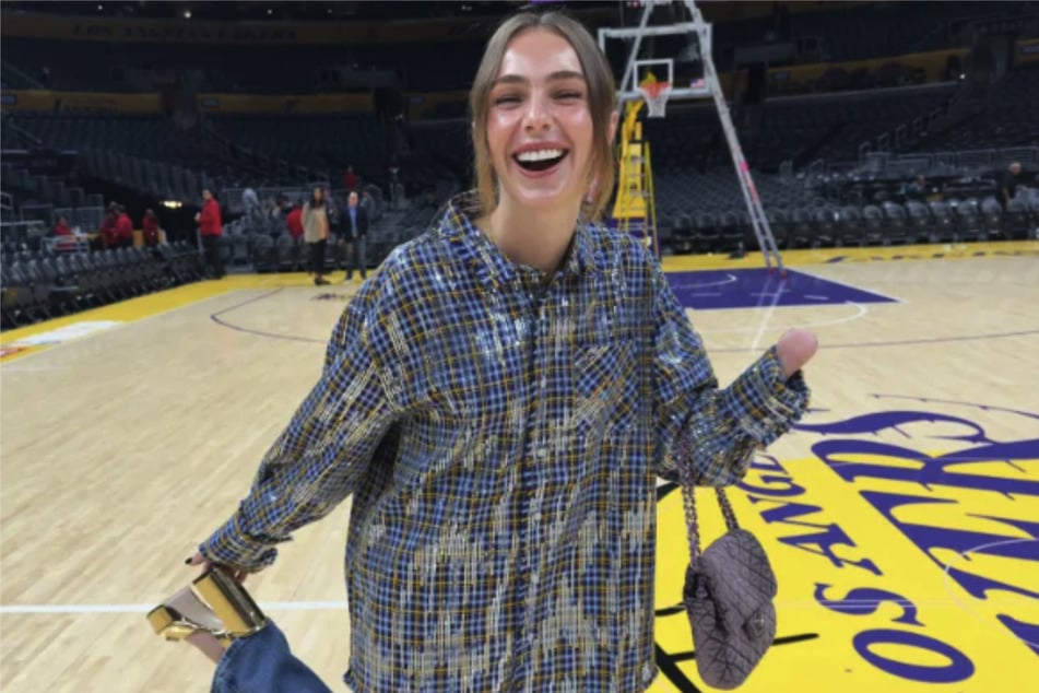 Lexi zeigte sich zuletzt öfter auf dem Basketball-Feld, um ihren Vater Scott Brooks (60) zu besuchen.