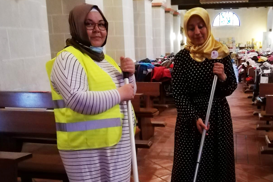Die überwiegend muslimischen Helfer von "Time To Help" putzen auch Kirchen.