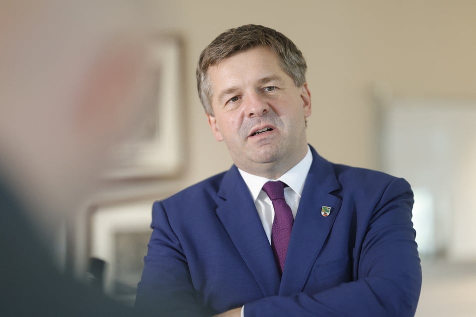 Sven Schulze (47, l.), neuer CDU-Fraktionschef in Sachsen-Anhalt, schließt eine Zusammenarbeit mit der AfD bei der Regierungsbildung weiterhin aus.
